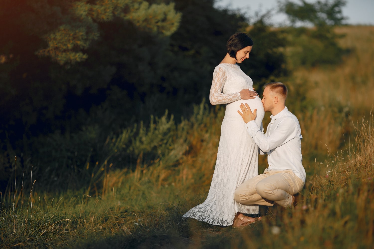 Togetherness in Maternity Photos: Celebrating Family Bonds