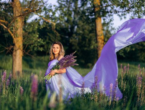 Captivating Maternity Photos: Empowering Women