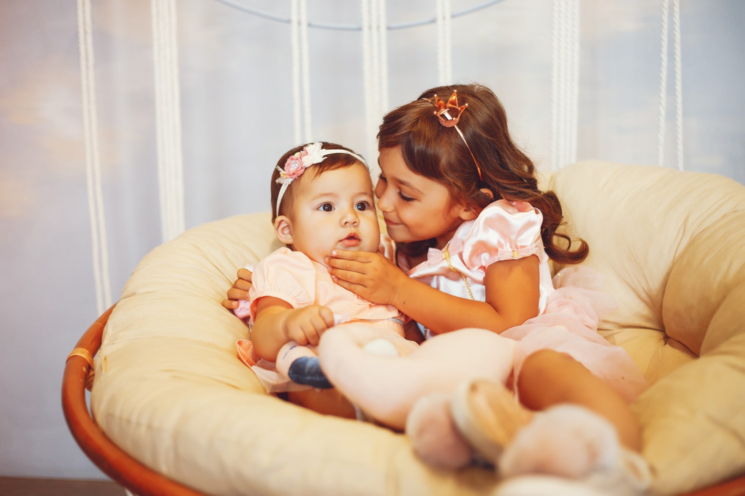 Sweet sibling love captured in newborn baby photoshoot